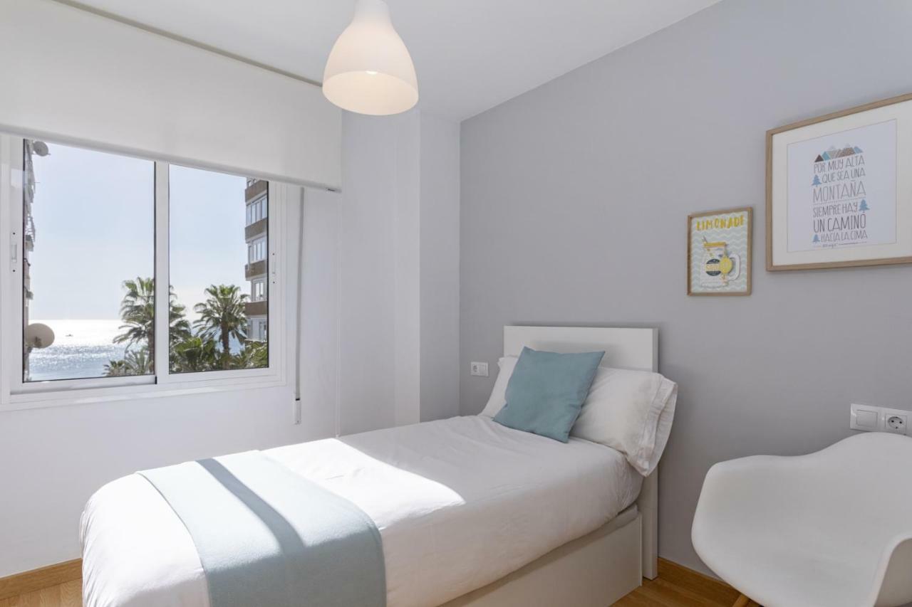 Malagueta Blue Apartment Malaga Exterior photo