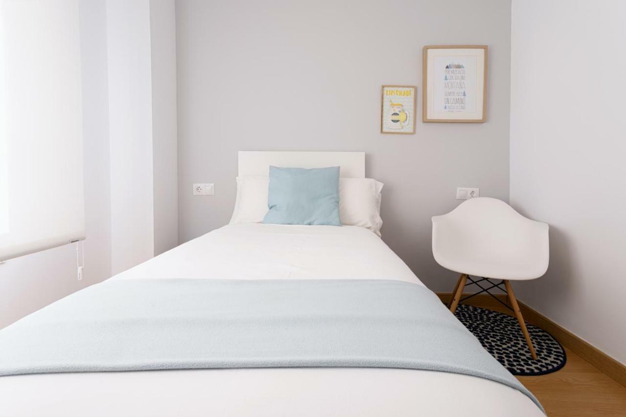 Malagueta Blue Apartment Malaga Exterior photo