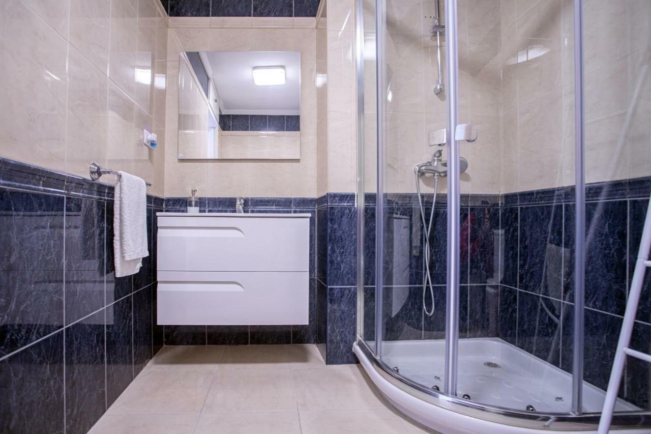 Malagueta Blue Apartment Malaga Exterior photo