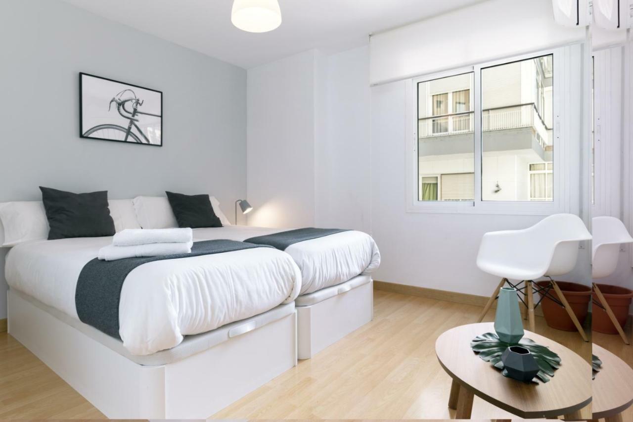 Malagueta Blue Apartment Malaga Exterior photo